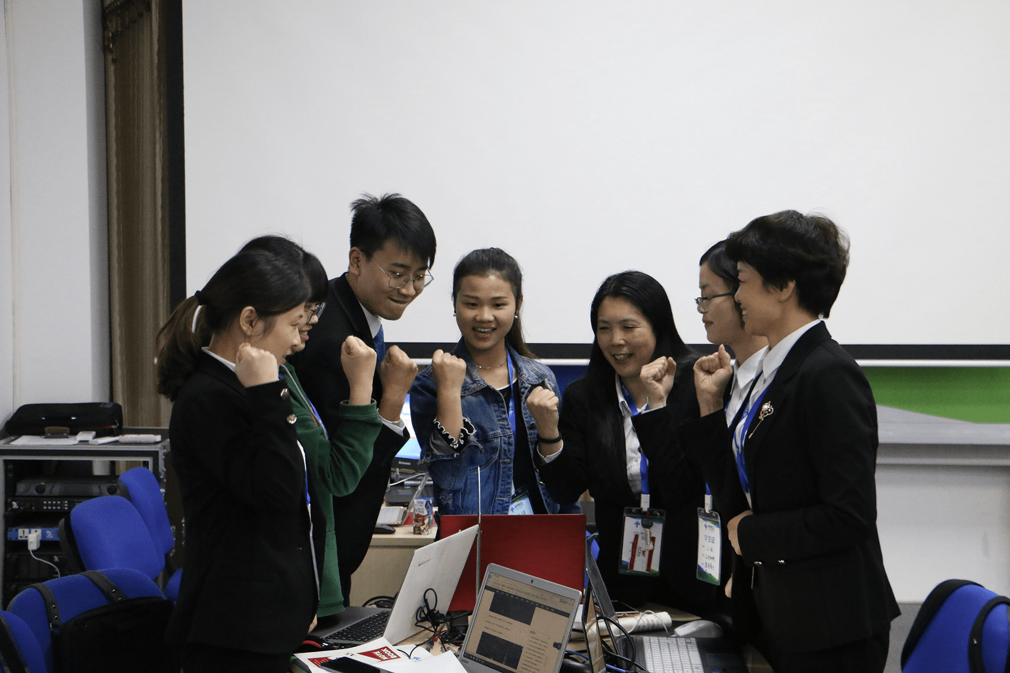 江蘇江河團(tuán)隊