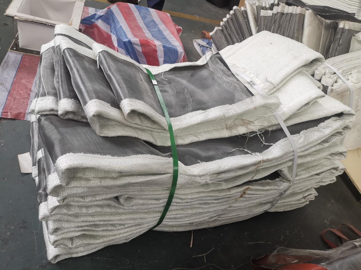 非金屬膨脹節(jié)補償器蒙皮