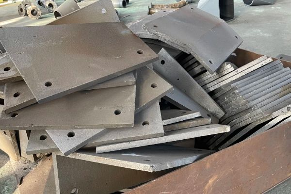 帶角度防磨鋼板06cr23ni13