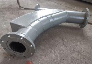 90°雙金屬復合耐磨帶背包彎頭φ180有什么特點？